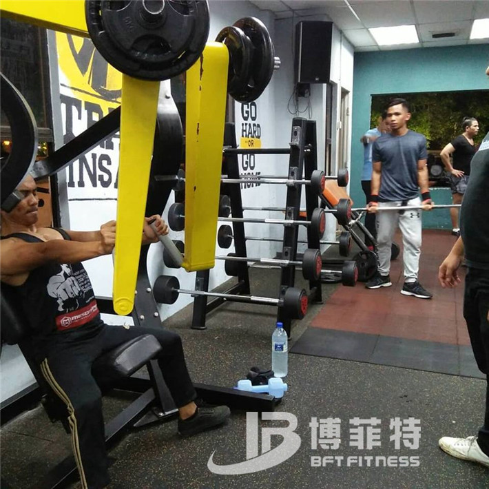 马来西亚悍马健身器材