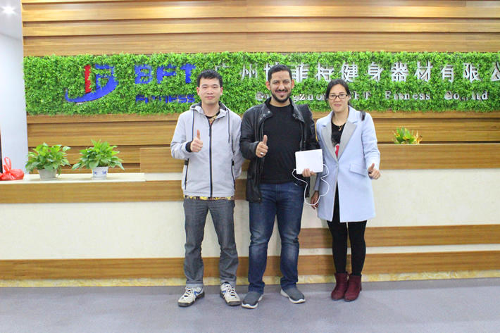博菲特商用健身房器材从中国出口到巴林
